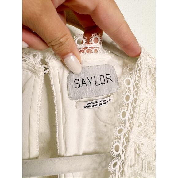 Saylor White Eyelet Lace V Neck Romper Long Sleeve Small - Picture 3 of 5